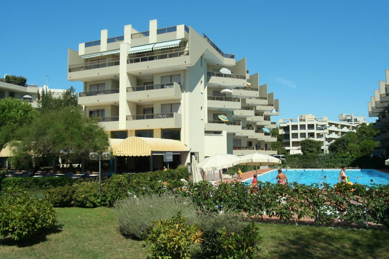 Residence Le Zattere Bibione Eksteriør billede