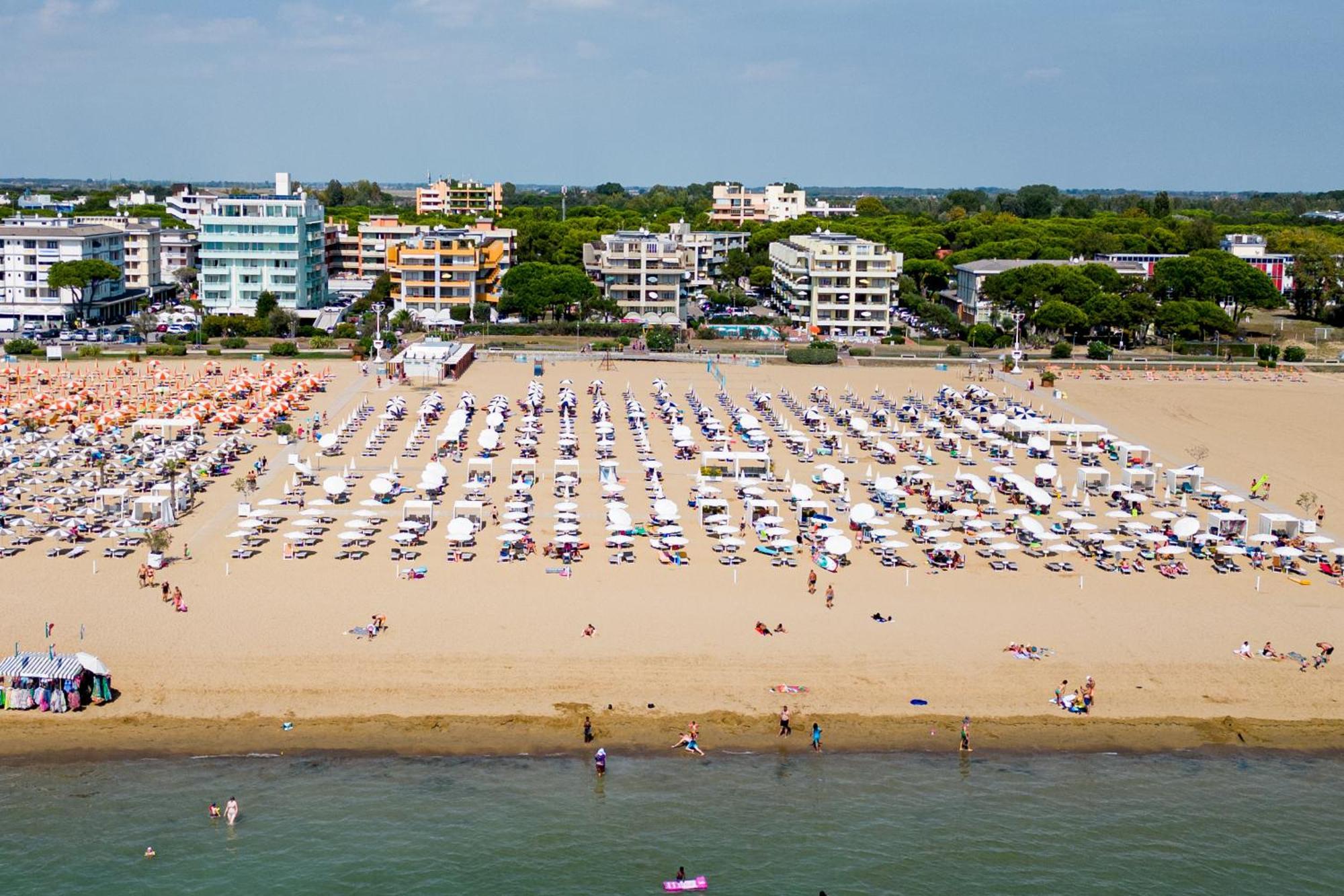 Residence Le Zattere Bibione Eksteriør billede
