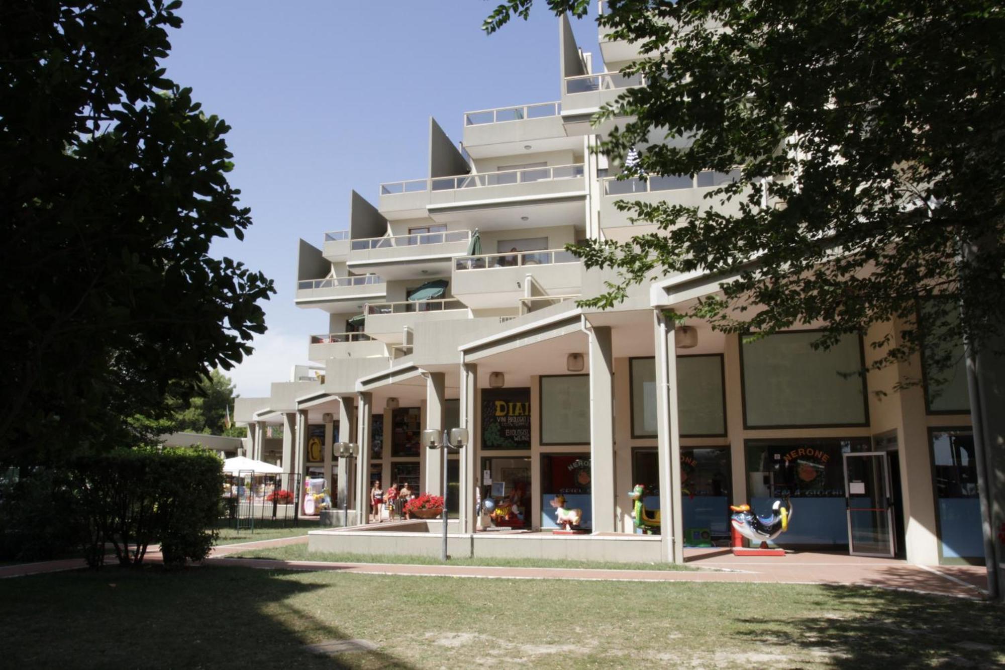 Residence Le Zattere Bibione Eksteriør billede